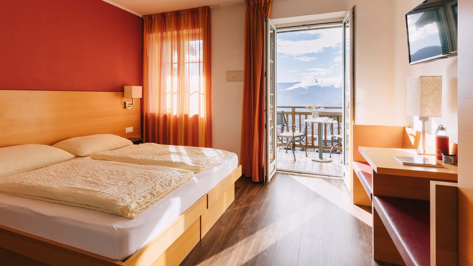 Ihr Urlaub mit Hund in Südtirol Ihr Urlaub mit Hund in Südtirol